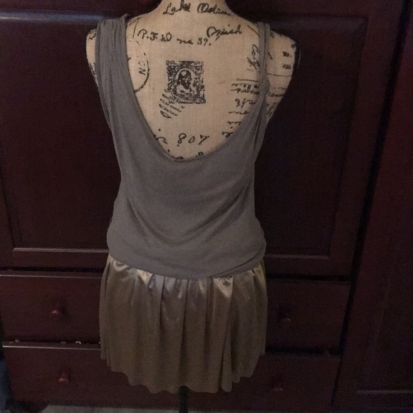 Dress - Picture 5 of 8